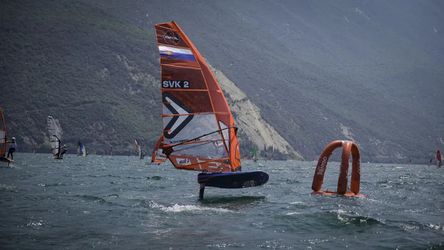 Windsurfing-MS: Slovenský reprezentant Robert Kubín získal bronzovú medailu