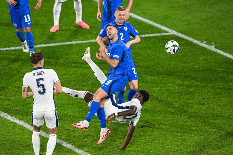 Une explosion de joie après le match face à une Angleterre désemparée. La Slovénie a gagné un point en or