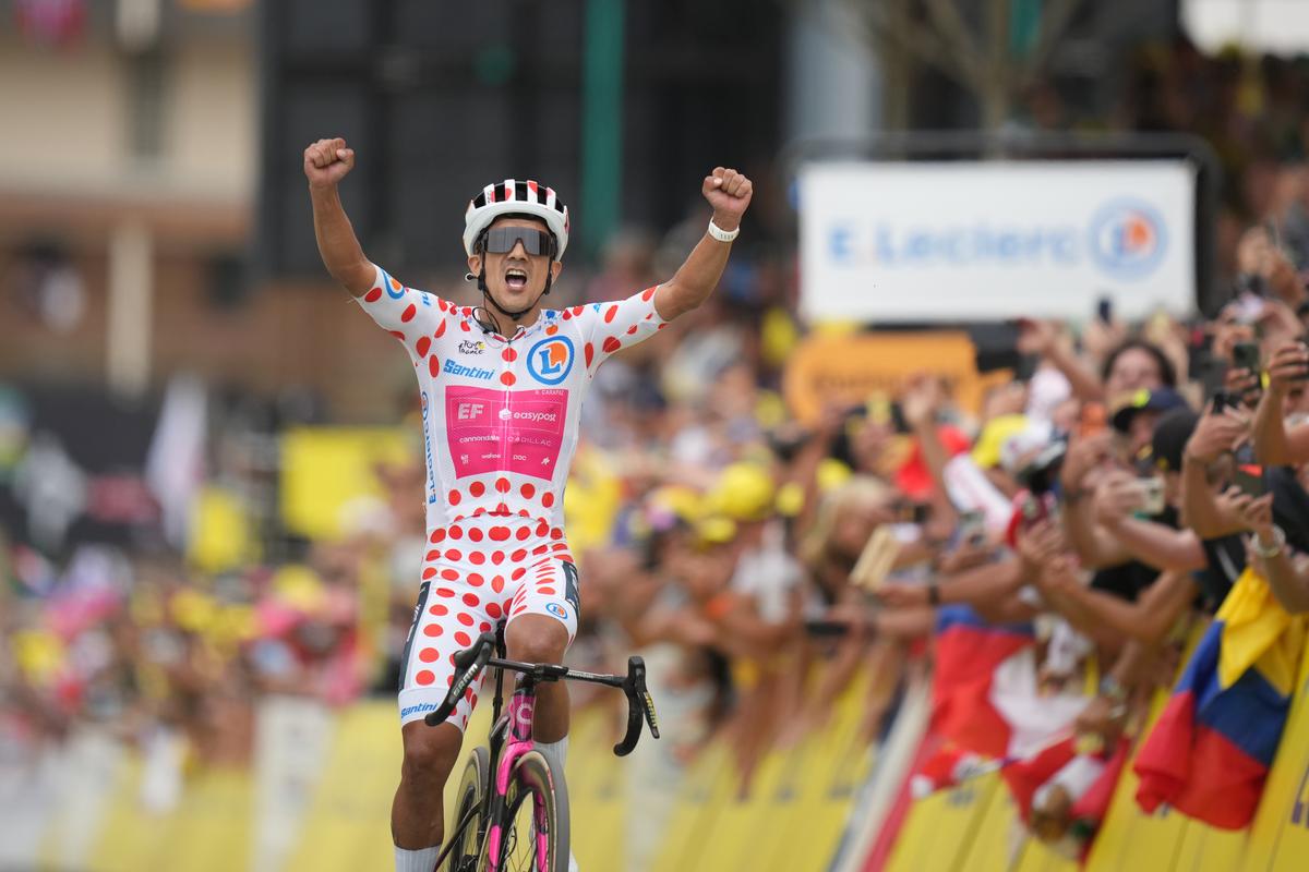 VIDEO Tour de France: Dráma na Alpe d’Huez! Pád zmaril sen o víťazstve, Pogačar prekvapil svojou úlohou