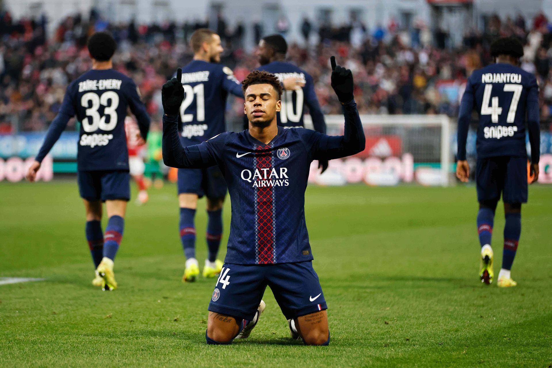 Desire Doue v drese PSG sa teší z gólu do siete Brestu
Zdroj: SITA/AP