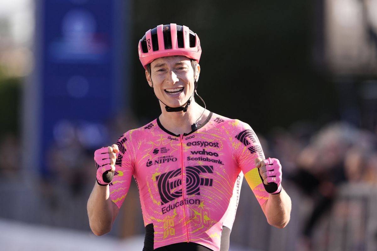 Má za sebou úspešný rok. Americký cyklista predĺžil zmluvu s domácim tímom až do roku 2029