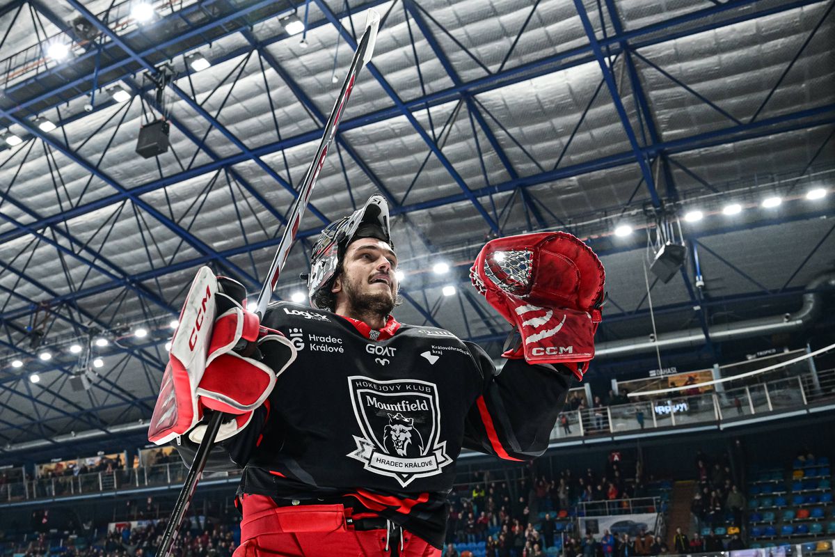 Slovenské bodové hody v zápase Brno - Třinec. Škorvánek po ZOH 2026 opäť vychytal výhru