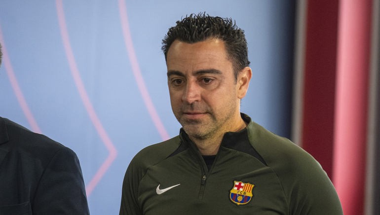 Nájde balans? Vedenie Barcelony varuje Xaviho, aby nešiel v šľapajach Josého Mourinha