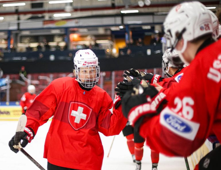 MS v hokeji U18: Švajčiari nedopustili prekvapenie. Nováčika doklepli v záverečnej tretine
