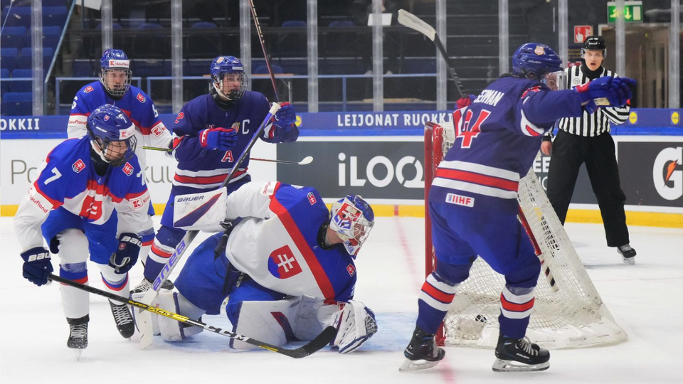 MS v hokeji U18: Američania sa proti Slovensku dobre zabavili: Bola to sranda