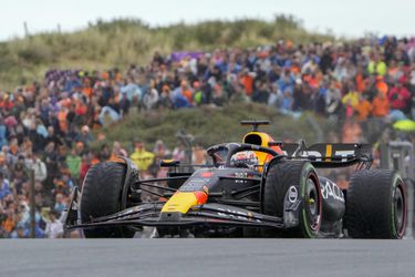 Veľká cena Holandska: Verstappen doma suverénny. V kvalifikácii sklamal Hamilton, Leclerc nabúral