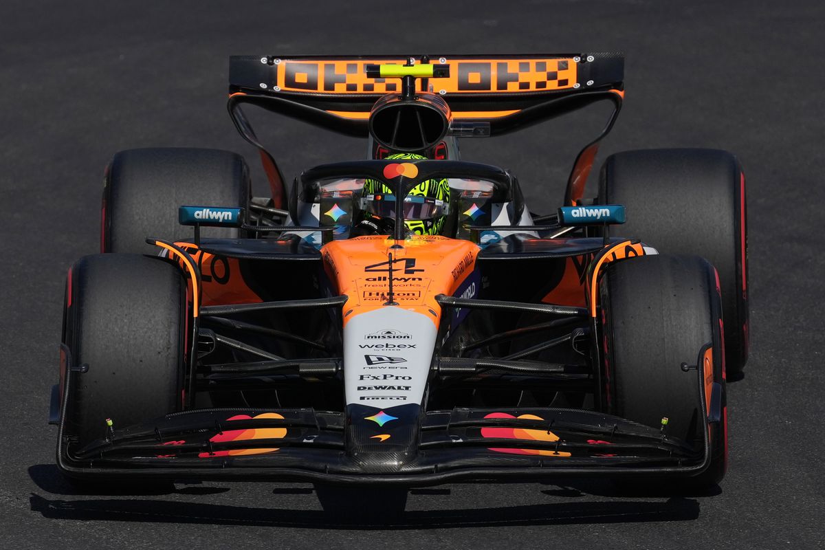 Formula 1 má nového lídra. Leclerc odolal útoku Verstappena, životné preteky Bearmana