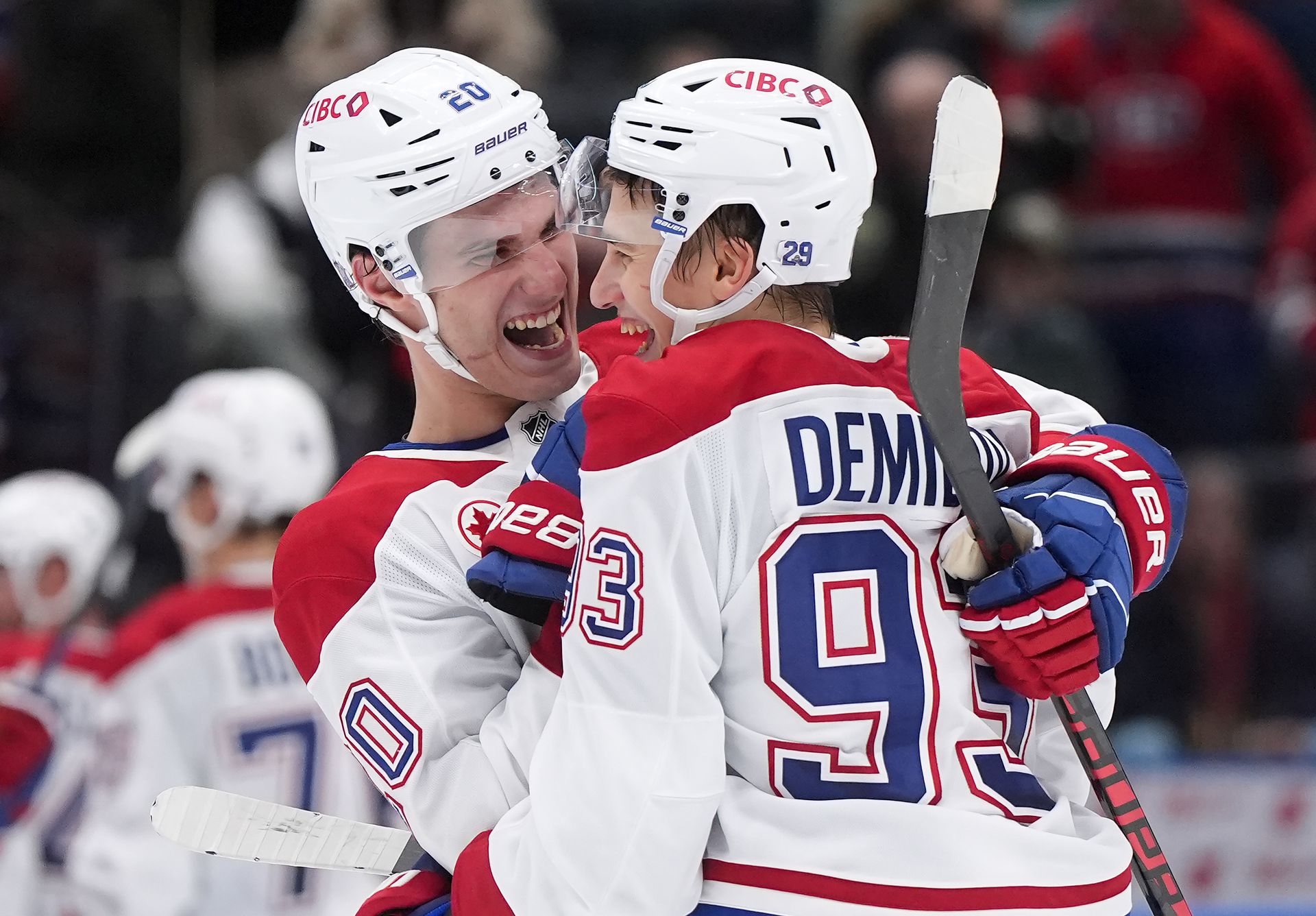 Vancouver Canucks - Montreal Canadiens (Juraj Slafkovský a Ivan Demidov sa tešia z gólu) / NHL