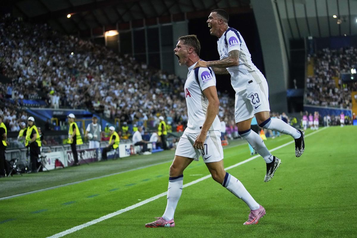 Tottenham si dokázal udržať významnú oporu, so španielskym obrancom predĺžil zmluvu