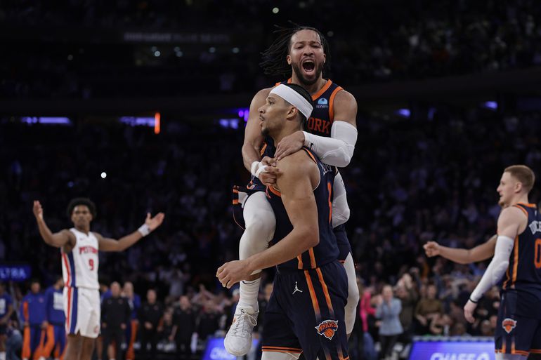 NBA: New York Knicks oslavuje tesné víťazstvo. Rozhodol v posledných sekundách zápasu