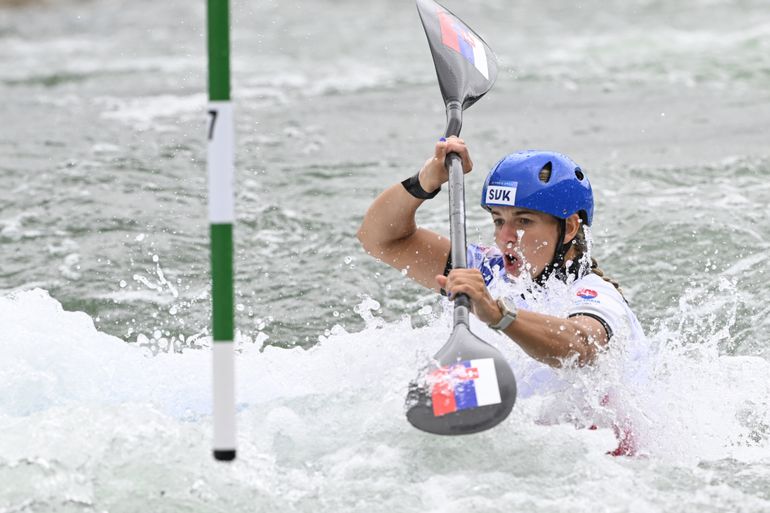 Eliška Mintálová s'est qualifiée confortablement pour les demi-finales du K1. Elle a chuté après la deuxième course