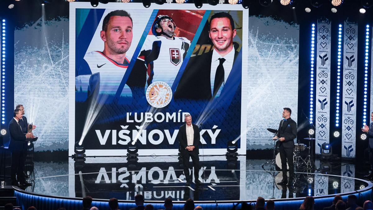 Ľubomír Višňovský: Každý mi hovorí, čo robil v roku 2002. Hrá sa hokej ...