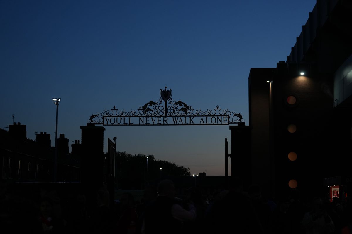 Vírus sa šíri. Gary Neville ukázal na hráča, ktorý je pre Liverpool veľkým problémom