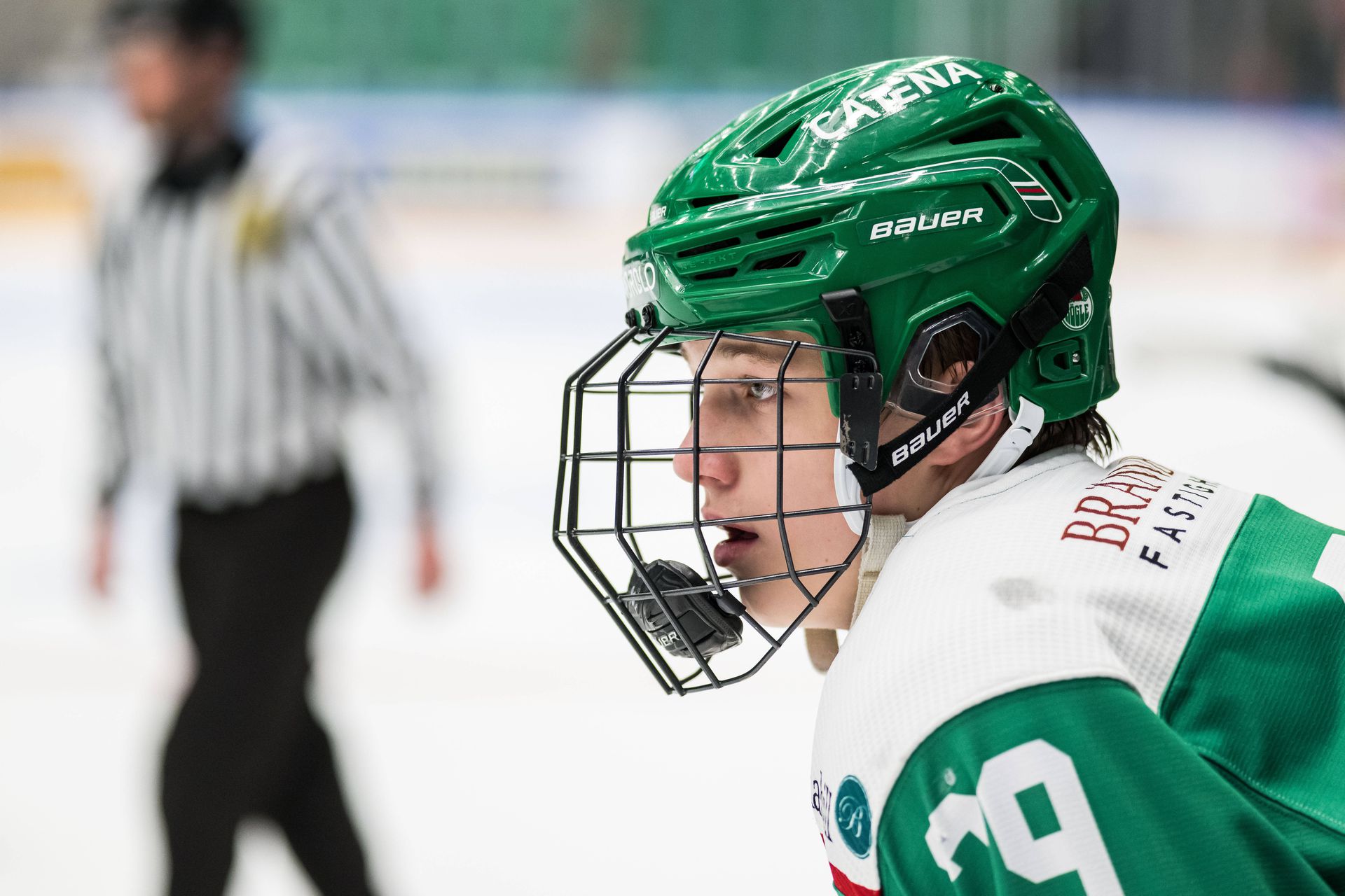 Vladimír Dravecký ml. v drese Rögle BK.