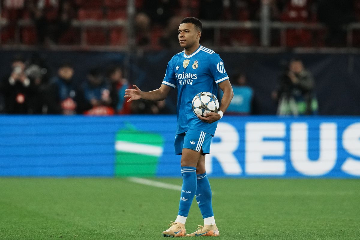 Kylian Mbappé sa po historickom zápise pustil do novinára: Myslím si, že je to hlúpa otázka