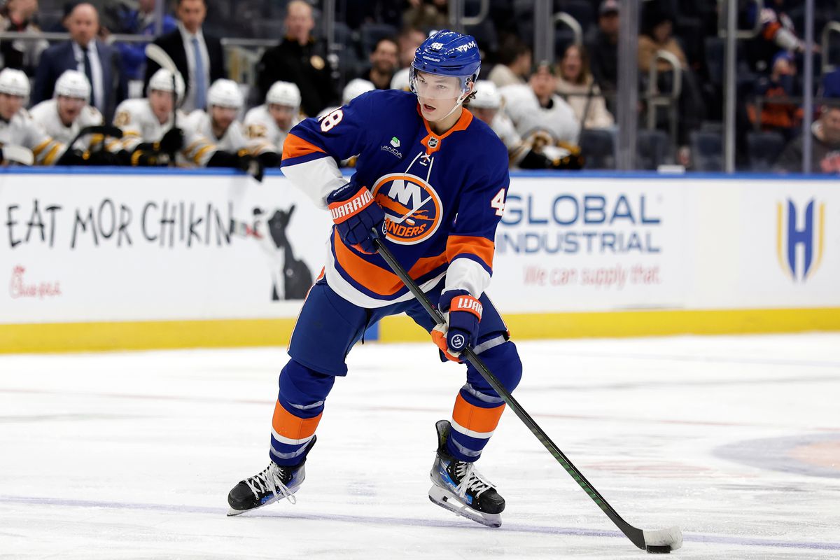 Mladý obranca, ktorý patrí už v 18 rokoch k tým najlepším, nepocestuje na MS hráčov do 20 rokov