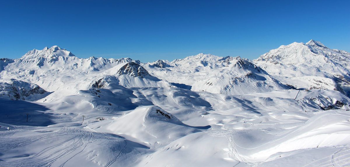 Smrtiace lavíny vo Francúzsku priniesli tragédie. Úrady varujú: Ľudia by si nemali zamieňať pojmy