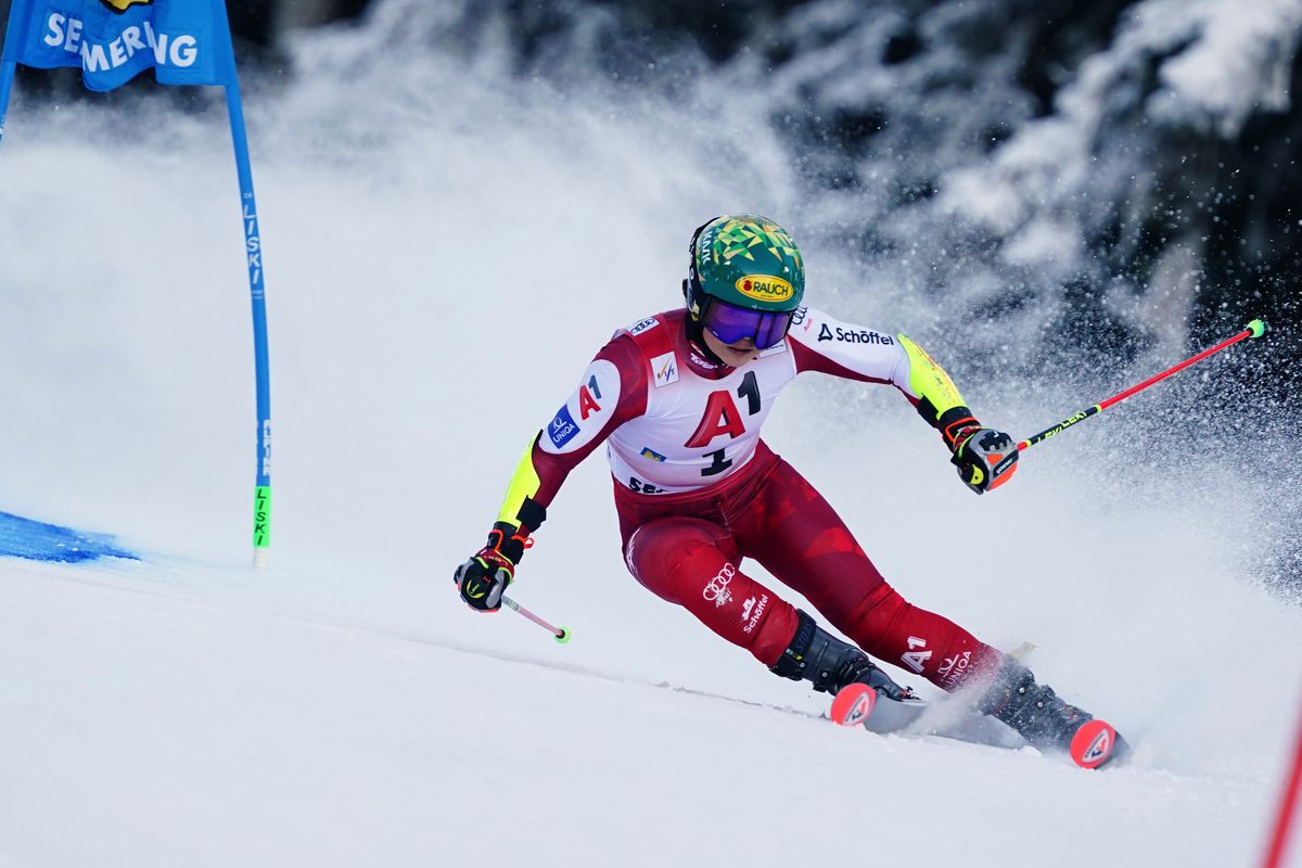 ONLINE Rebeka Jančová dnes bojuje v 1. kole obrovského slalomu žien v Aare / lyžovanie