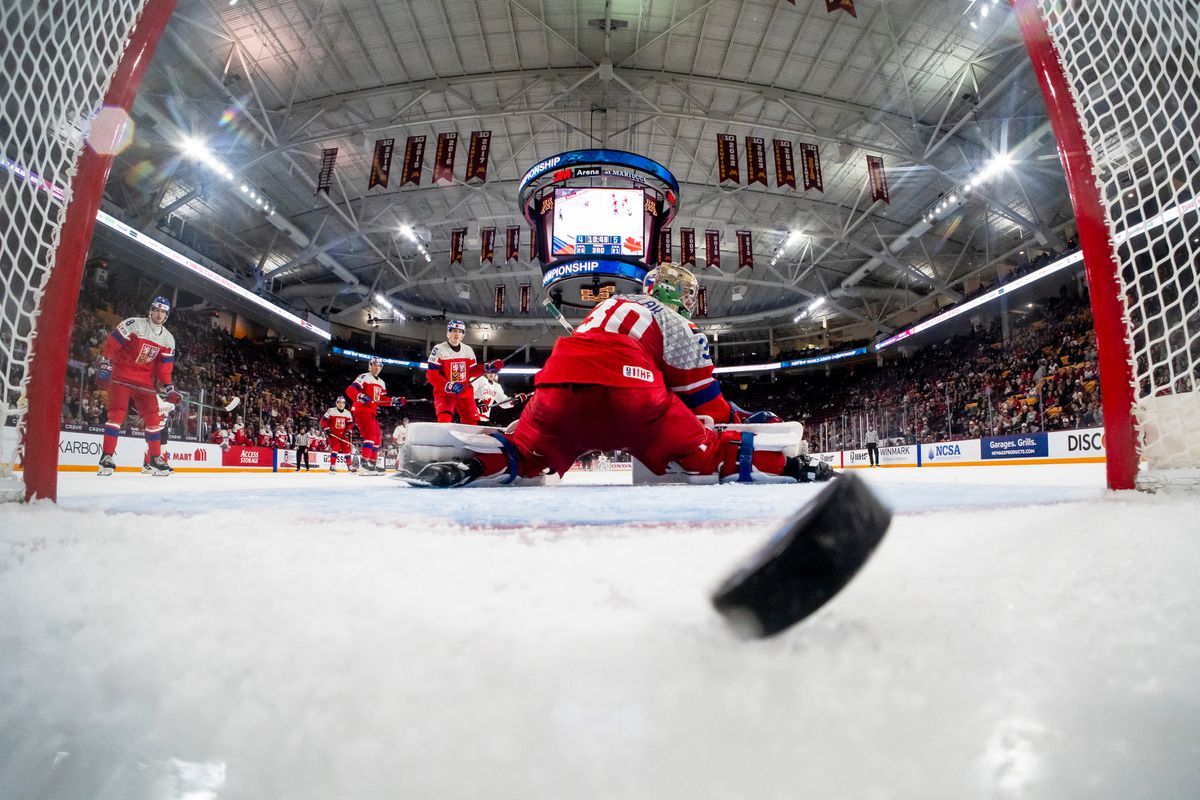 Česi si po napínavej dráme s Kanadou nedokázali vybojovať bod