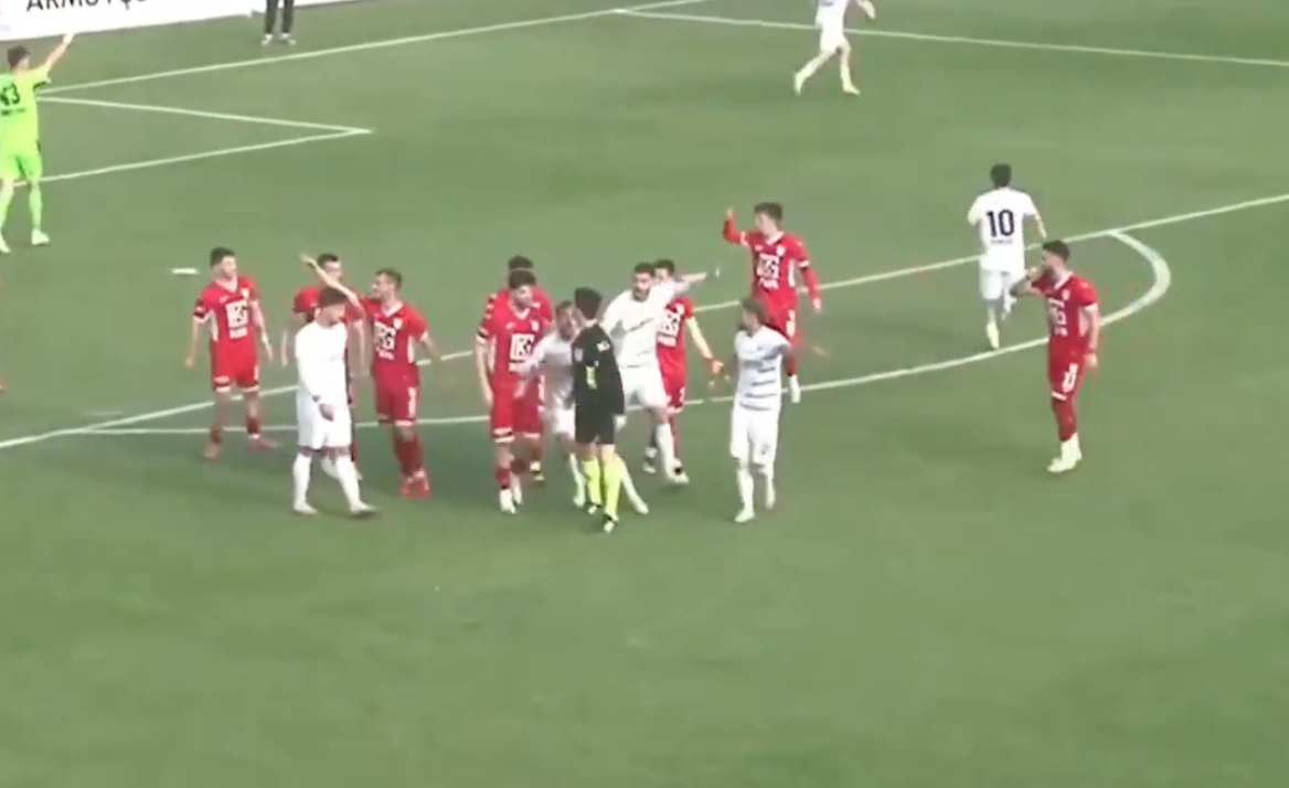 Rozhodca v Turecku neuznal gól, ktorý videl každý. Reprofoto/X