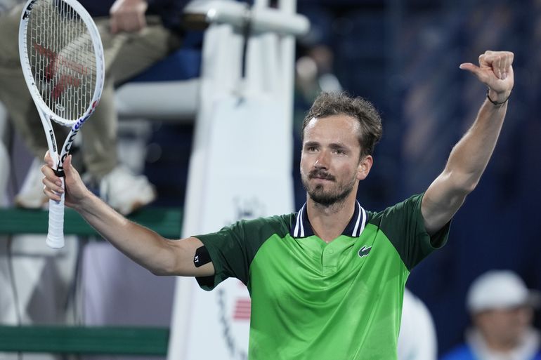ATP Dubaj: Medvedev si poradil so Sonegom, Lehečka si po napínavom boji zahrá štvrťfinále