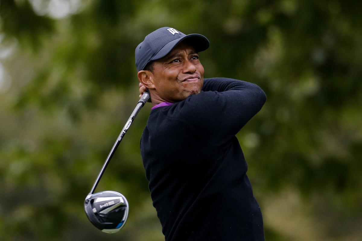 Tiger Woods zatčen na Floridě po autonehodě, propuštěn na kauci
