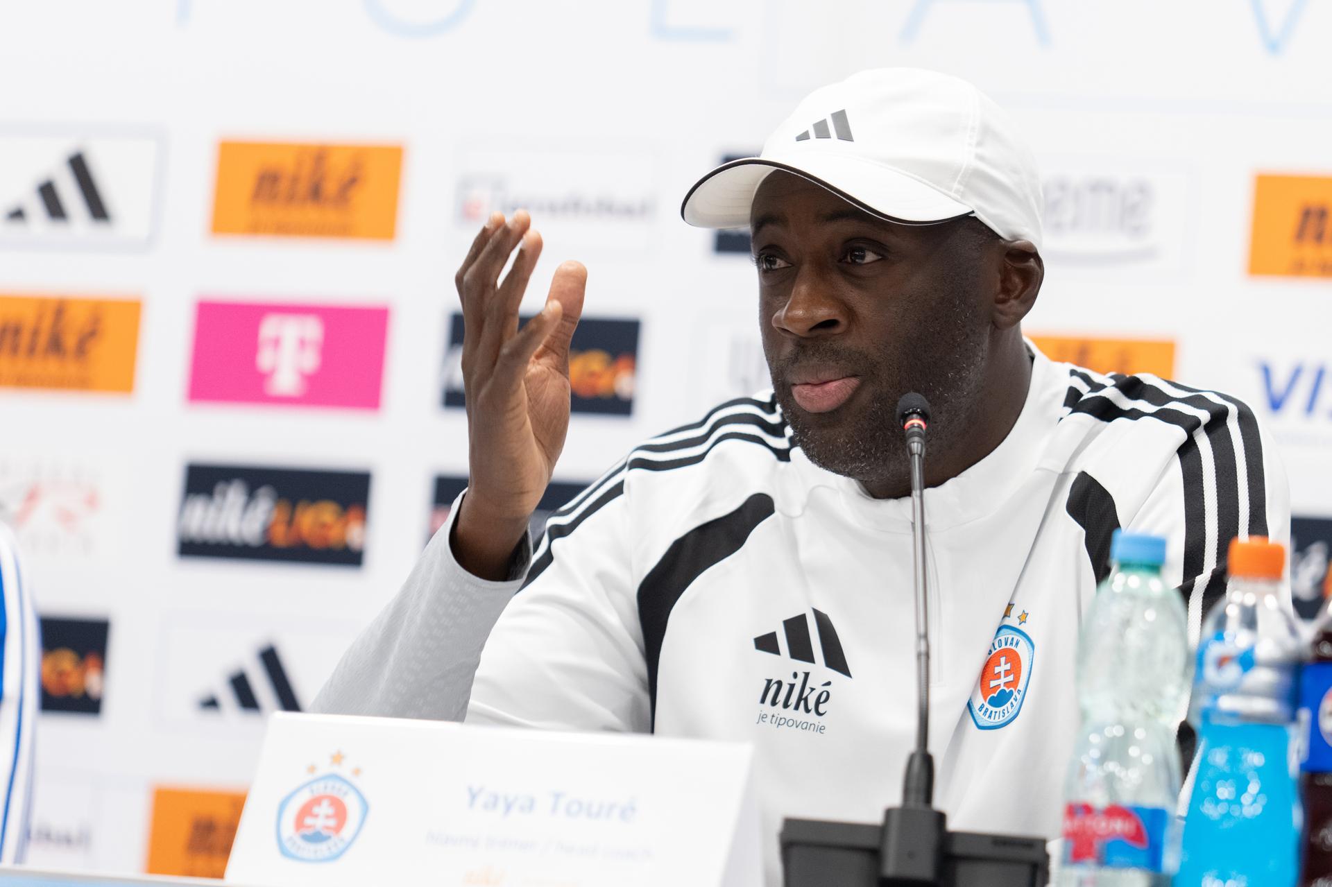 Liga majstrov / Yaya Touré pred ŠK Slovan Bratislava - AIF Mjällby. Zdroj: TASR
