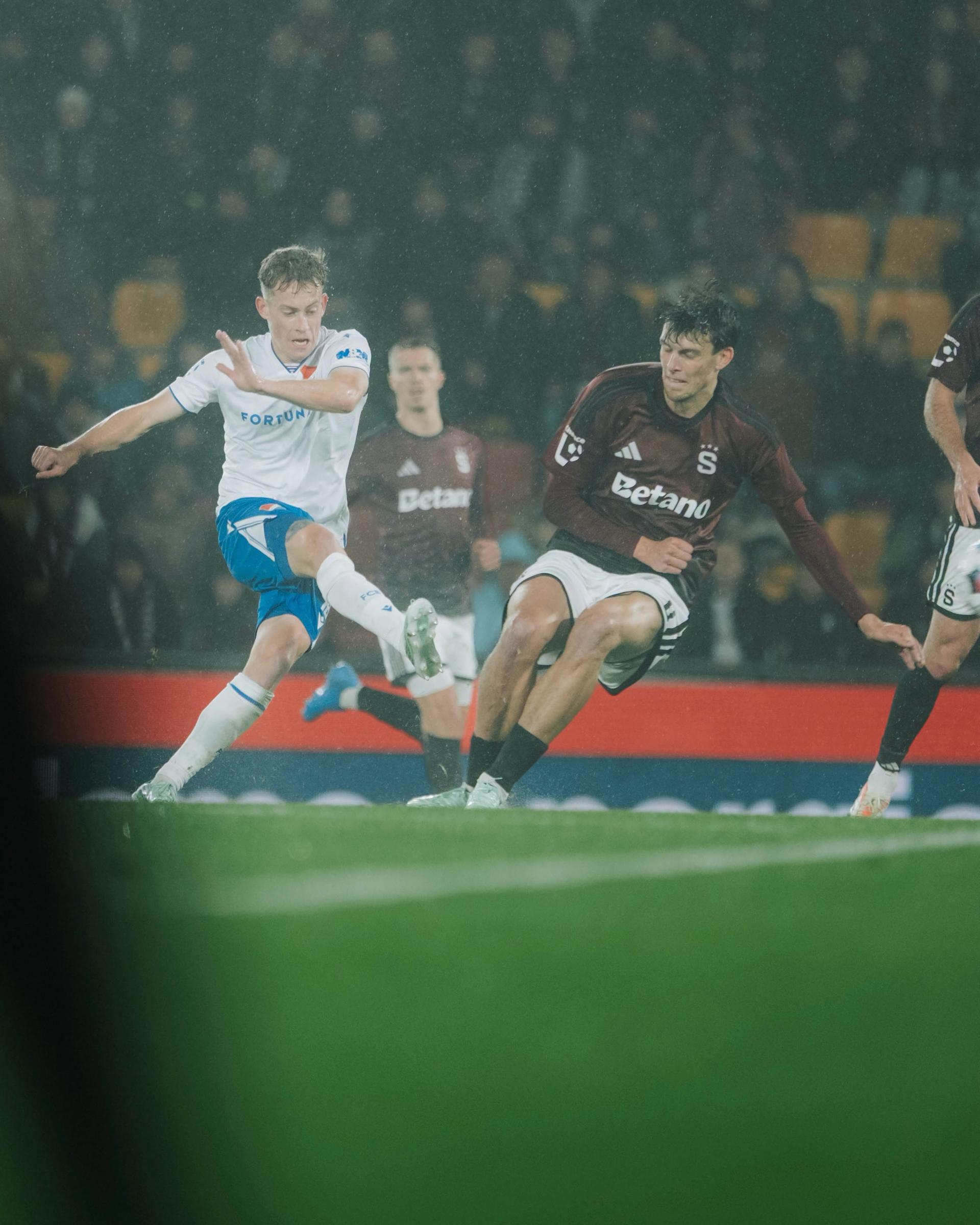 Sparta Praha - Baník Ostrava. facebook.com/fcbanikostrava1922