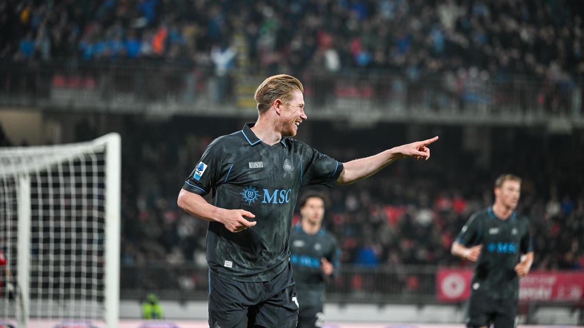 Stanislav Lobotka Exits Napoli Win Due to Ankle Injury