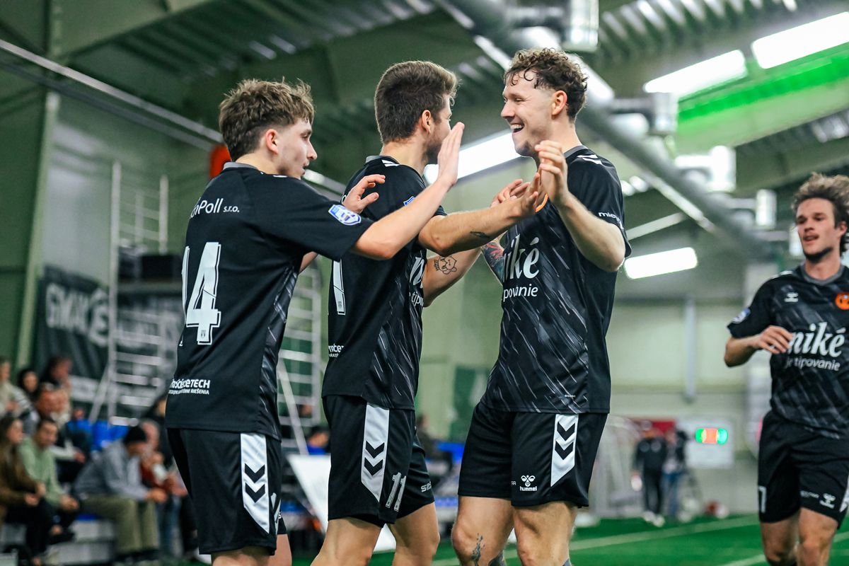 Finále Niké Superligy: Získa titul Lavore Trenčín alebo Real Coholics Bratislava?