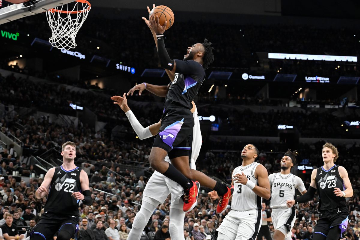 VIDEO NBA: Víťazná šnúra sa skončila. San Antonio nečakane padlo, potešil aspoň návrat Wembanyamu