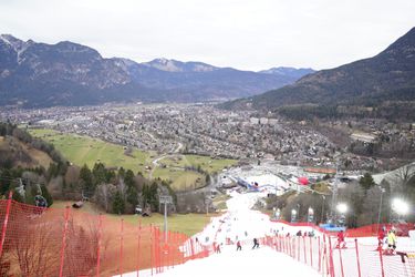 Zjazd ani super-G v Garmisch-Partenkirchene nebudú. Počasie je proti