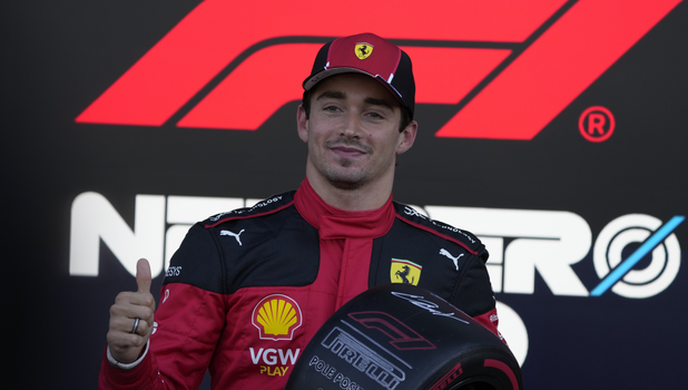 Ferrari tají, koľko bude Charles Leclerc zarábať. Taliani zverejnili detaily jeho novej zmluvy