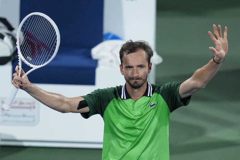ATP Dubaj: Medvedev postúpil do semifinále, Lehečka skrečoval