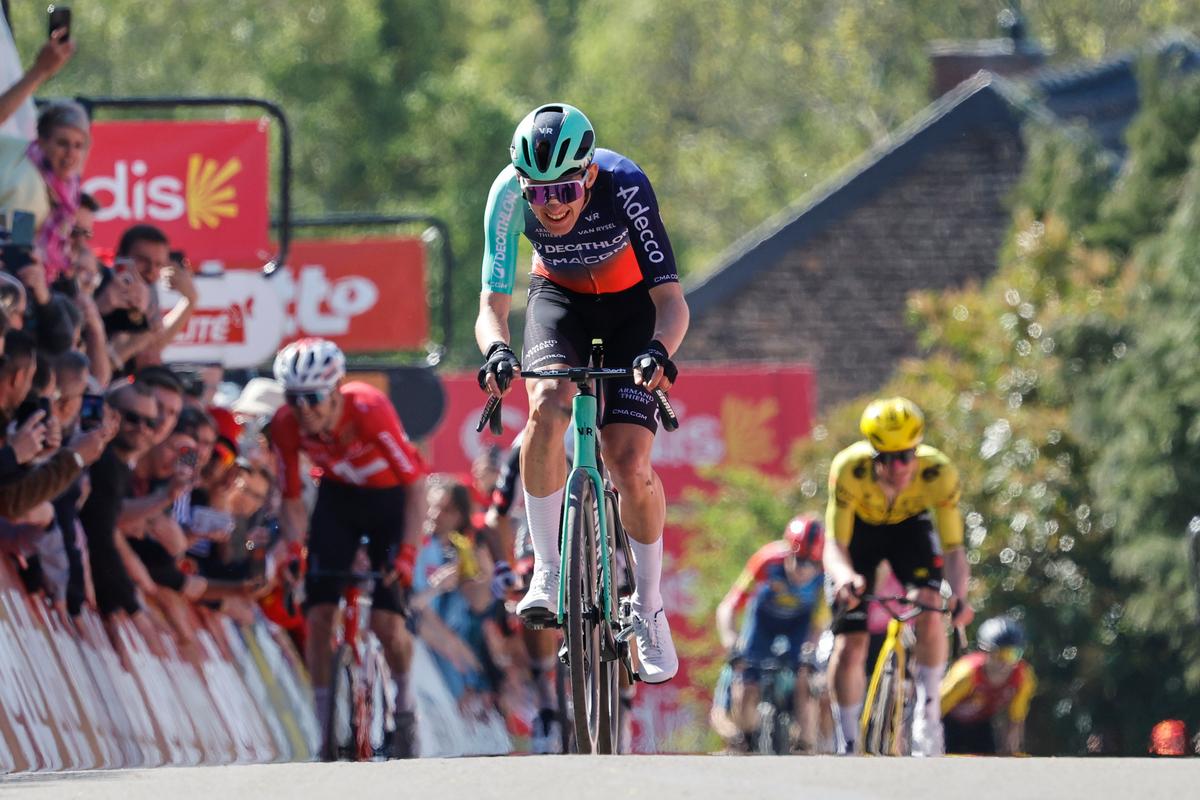 Tour de France zažije najmladšieho účastníka od roku 1937, tím hneď z neho spravil kapitána