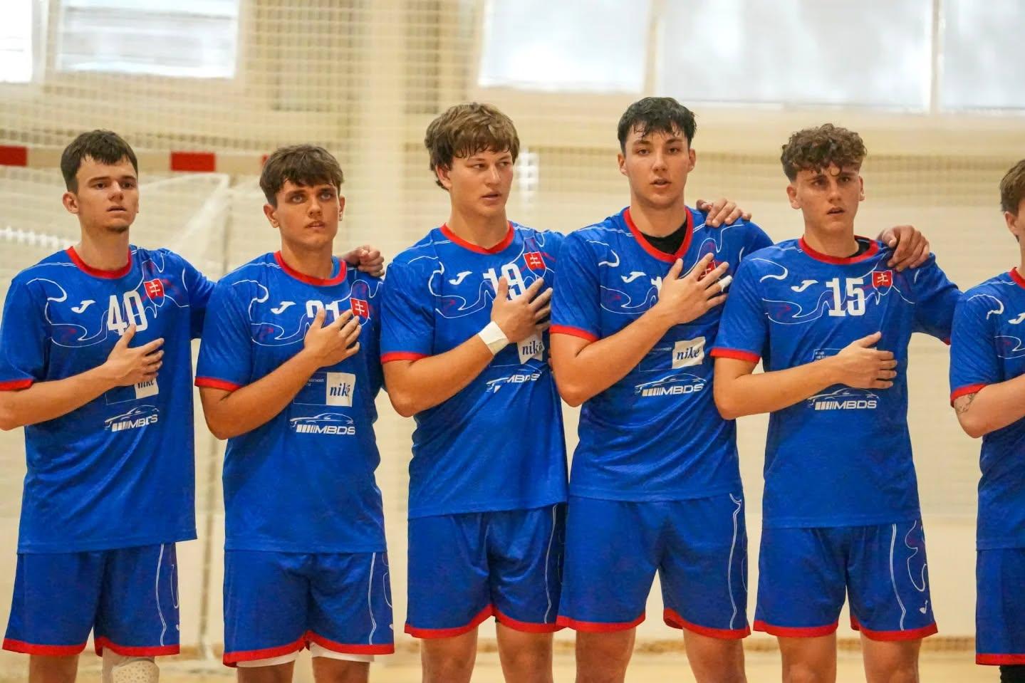 Slovenskí hádzanári do 18 rokov. Zdroj: Slovenský zväz hádzanej