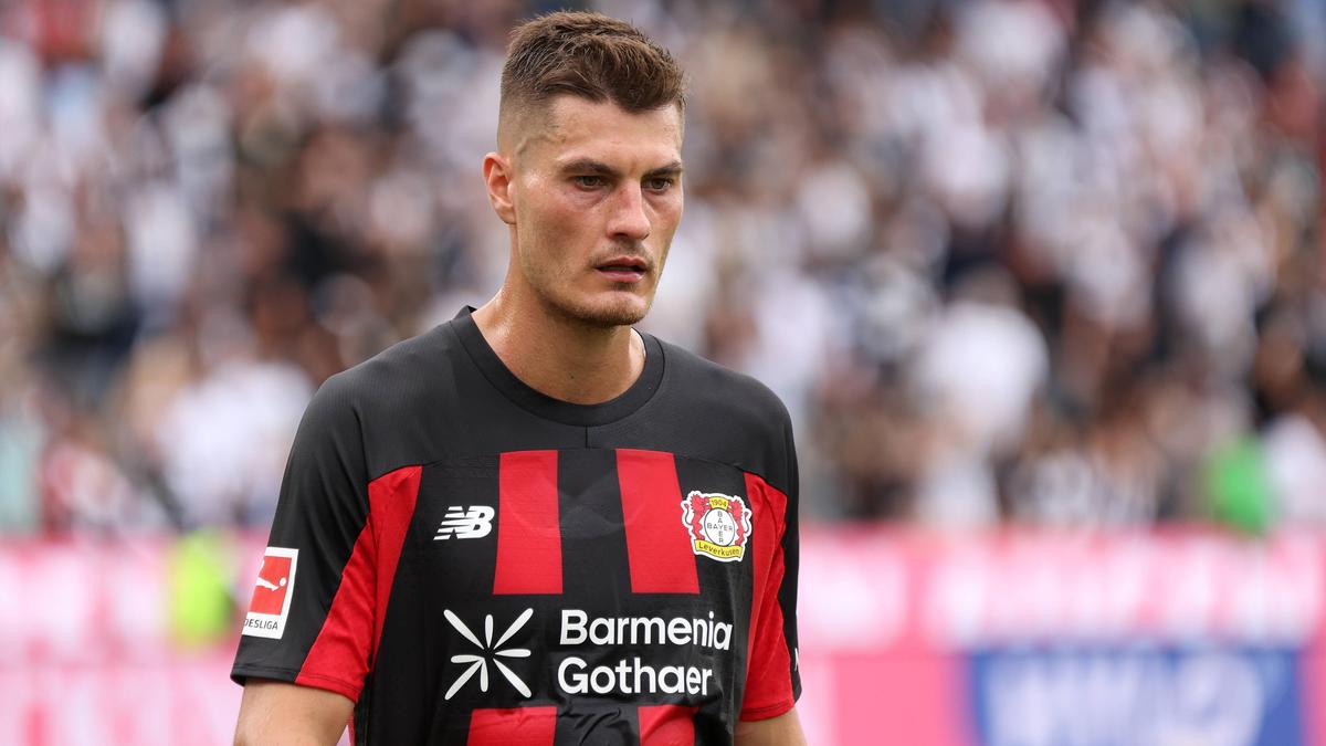VIDEO Schick sa blysol parádnou pätičkou, nováčik však Leverkusen pripravil o body