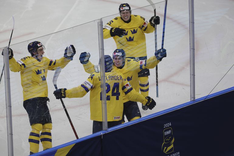MS v hokeji U20: Domáci Švédi pokračujú bez inkasovaného gólu! Opanovali aj šláger s Kanadou