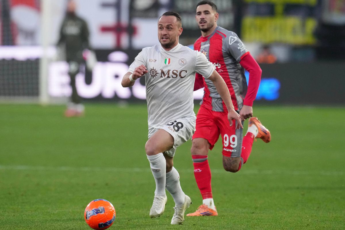 Celý rok potvrdzoval, ako veľa znamená pre klub. Tréner Neapola vyzdvihol Stanislava Lobotku