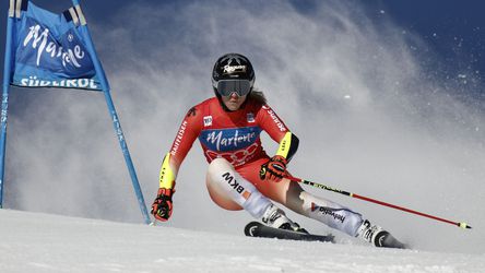 Prvé kolo obrovského slalomu jasná záležitosť Gutovej Behramiovej. Priebežne na pódiu aj Robinsonová