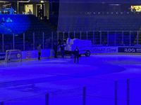 AKTUALIZOVANÉ Pokazená rolba poškodila ľad, Slováci zápas v hlavnej hale nedohrajú