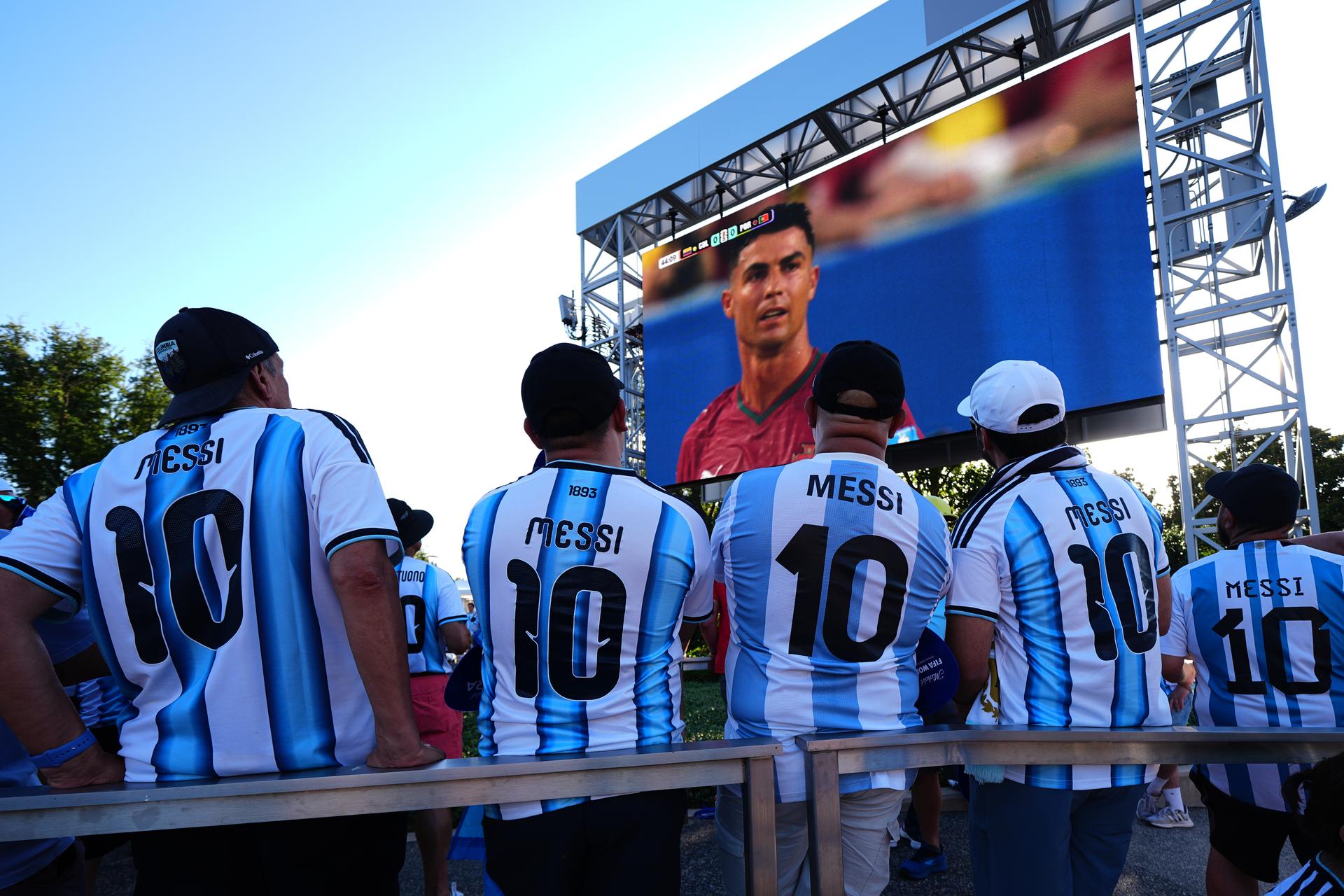 Cristiano Ronaldo vs Lionel Messi, zdroj: SITA/AP