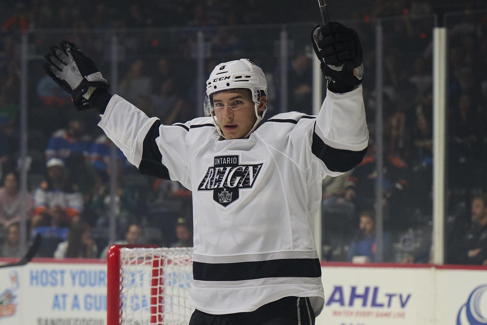 Martin Chromiak sa teší z gólu. Zdroj: Twitter/Ontario Reign