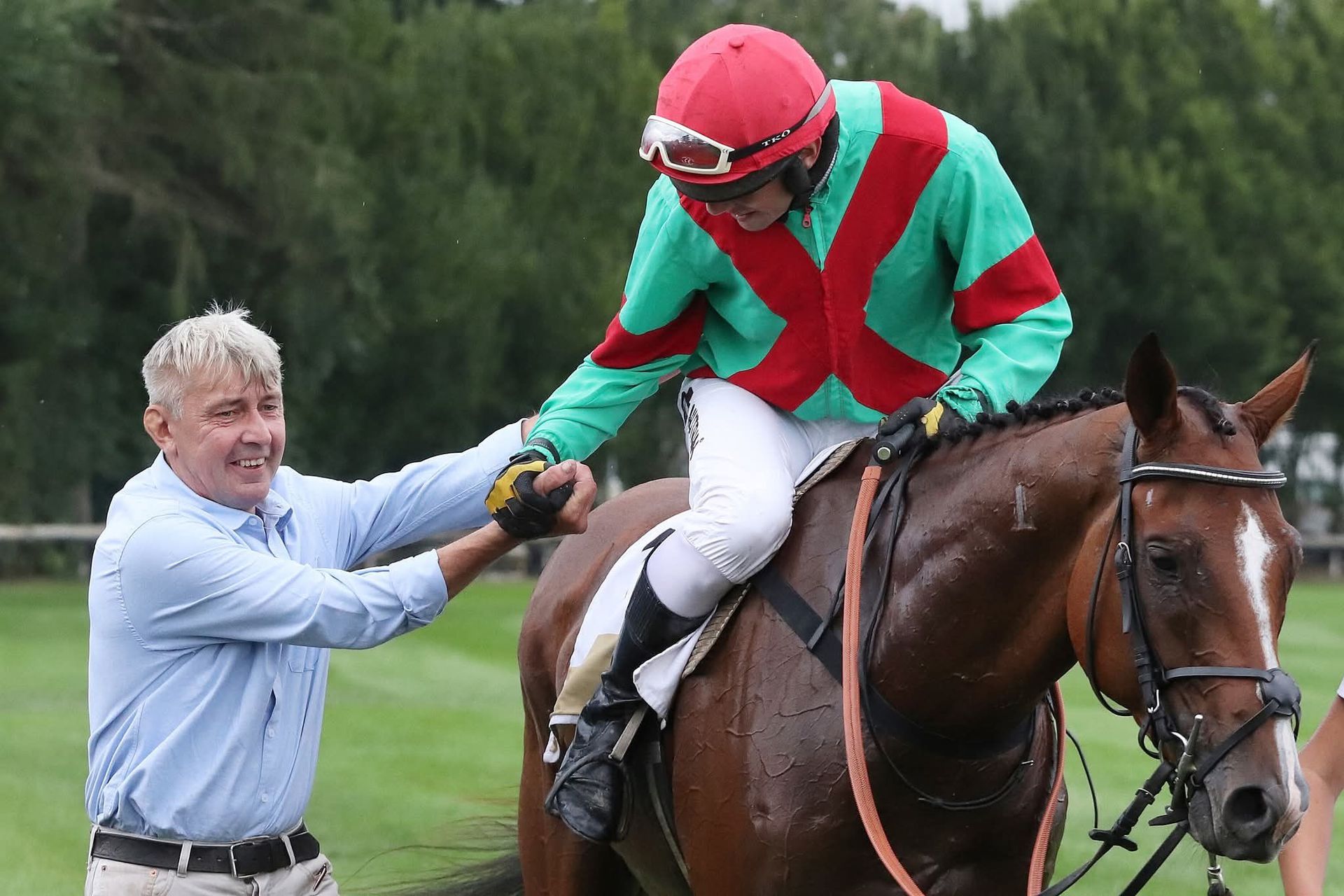 Pavel Složil (vľavo). Zdroj: Facebook.com/Dostihové závodiště Pardubice