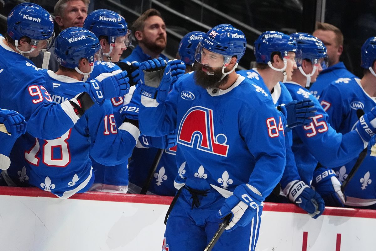 VIDEO Kanadský obranca vo farbách Colorada sa v historických tabuľkách zaradil ku Nicklasovi Lidströmovi