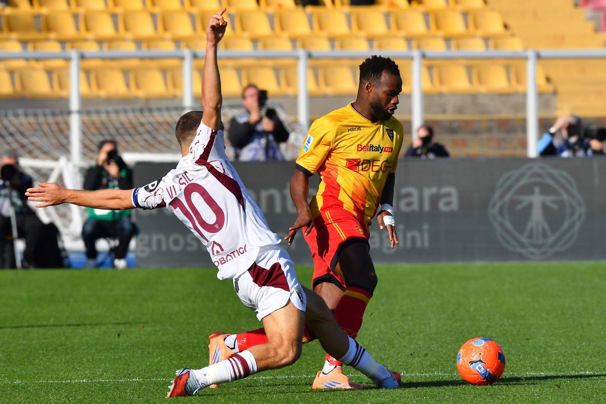 Spackaná penalta v závere ich stála body. Lecce triumfovalo po dvoch rýchlych góloch