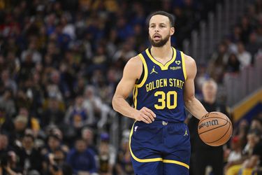 NBA: Zápas hviezd ponúkne nezvyčajný súboj. Curry sa postaví v trojkovej výzve proti elitnej basketbalistke
