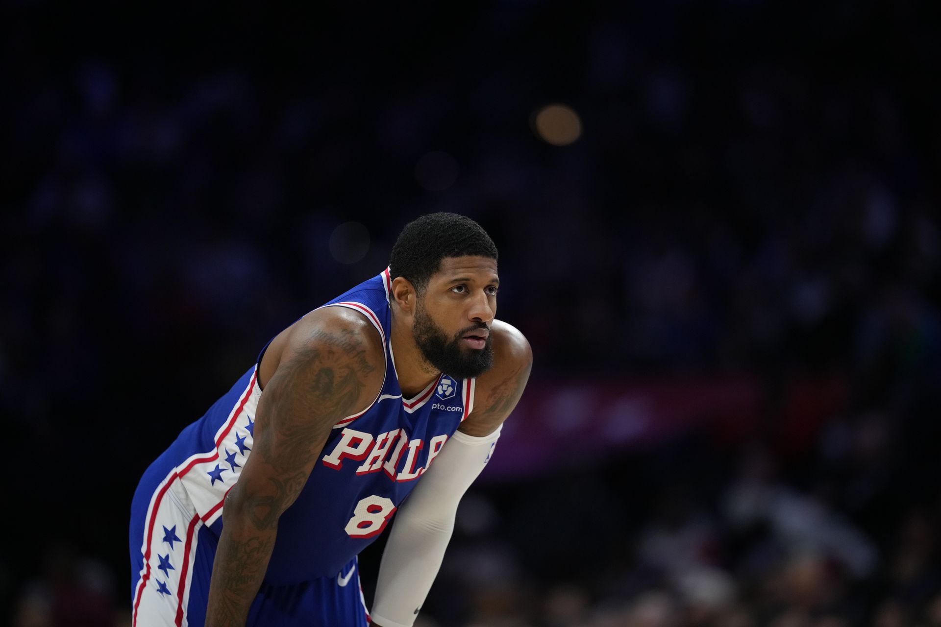 Paul George v drese Philadelphie 76ers.
Zdroj: SITA/AP