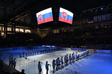Hlinka Gretzky Cup: Kanadské peklo v Trenčíne, Slováci nestíhali počítať góly