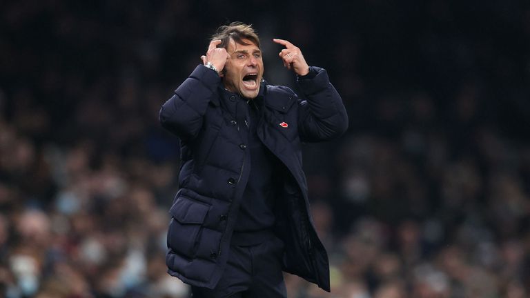  В Тотнъм ядосани от изявления на Конте, не разрешават му да приказва пред италианските медии 